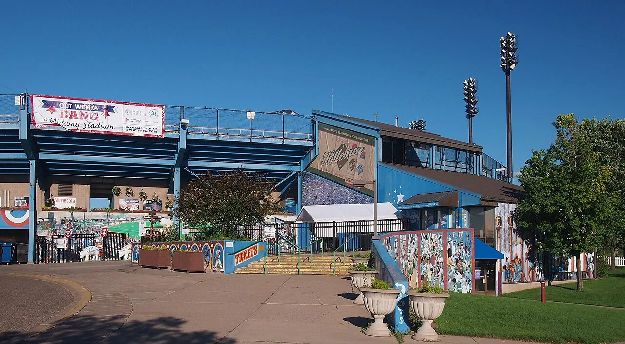 Commercial Roofing in the Midway, St. Paul, MN Commercial Roofing in the Midway, St. Paul, MN